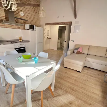 Apartamento Loft Laurel Coqueto Con Aire Ac By Apartamentos Logrono Org Exterior foto
